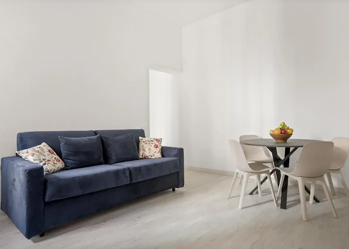 Visconti58 Boutique House - Modern With Balcony * Rome